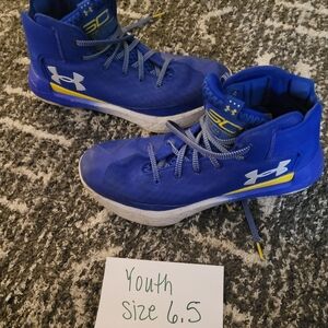 Under Armour Kids Blue Basketball Shoes